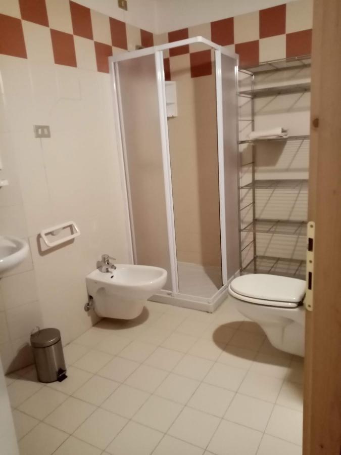 Comodo Alloggio Con Accesso Diretto Alle Piste Santa Caterina Valfurva Bagian luar foto