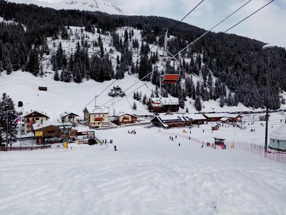 Comodo Alloggio Con Accesso Diretto Alle Piste Santa Caterina Valfurva Bagian luar foto